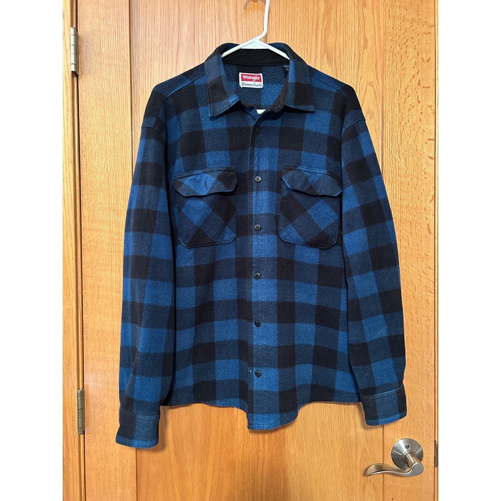 Wrangler Men's Blue Black Buffalo Plaid Fleece Button Down Shacket Size Large